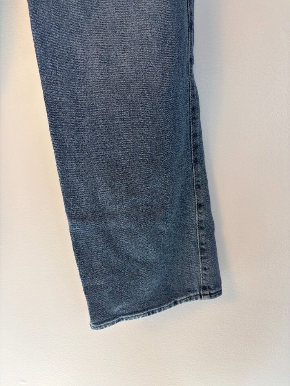 Hollister Medium Wash Curvy Ultra High-Rise Dad Jean - Picture 2 of 6
